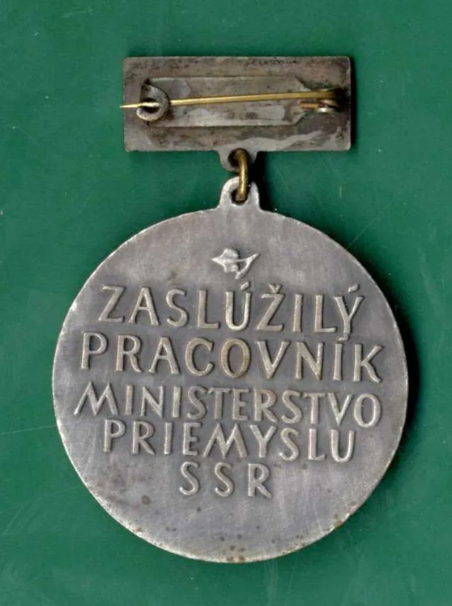 Najlepší pracovník SSR ministerstvo Priemyslu
