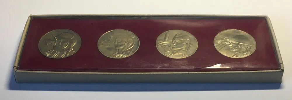 DDR - 20 rokov ľudovej armády, 4x medaila - 1956 1976
