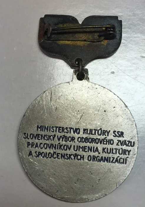 Medaila za záslužnú prácu