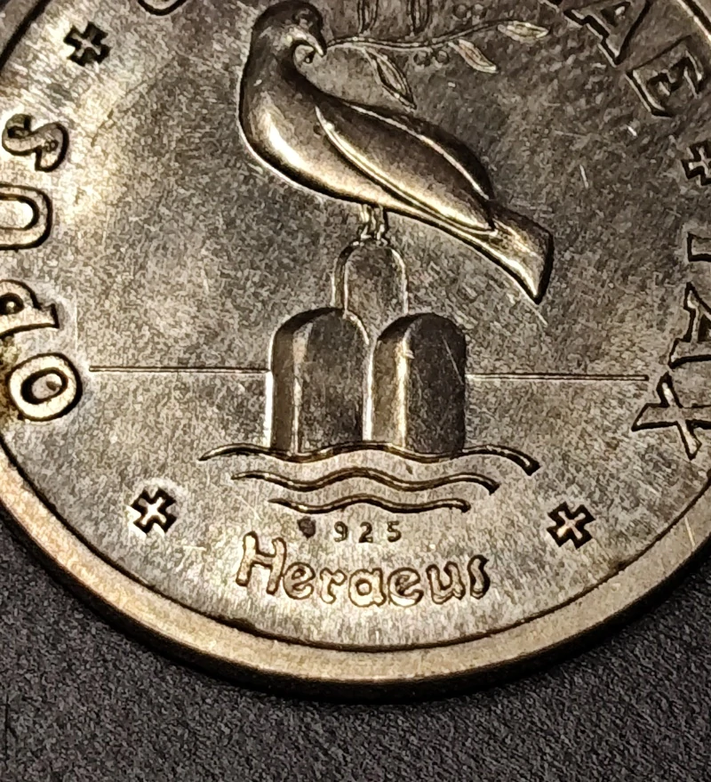 Strieborná medailička Pius XII.