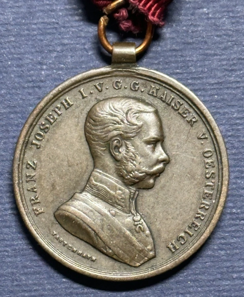 Medaila František Jozef I. / Der Tapferkeit 