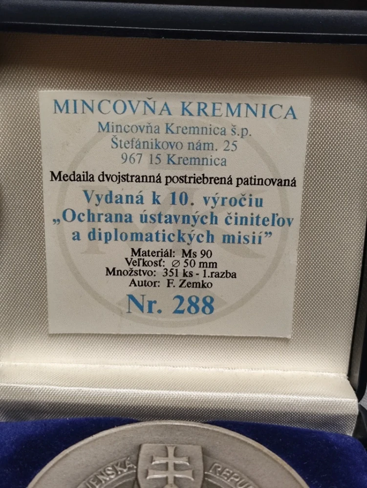 Medaila k 10. vyročiu úradu pre ochranu ústavných činiteľov