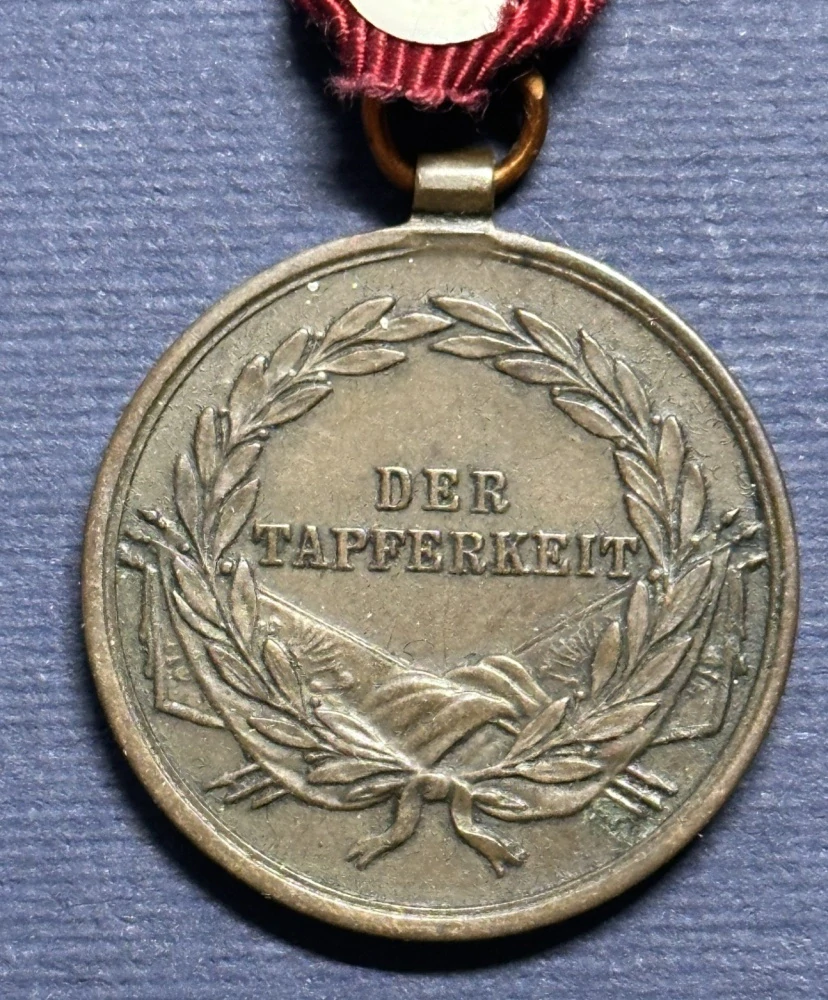 Medaila František Jozef I. / Der Tapferkeit 