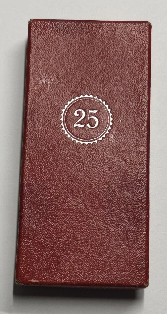 Vyznamenanie - Kríž za 25 rokov služby
