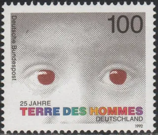 1585