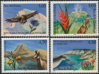 3197-3200 Fauna
