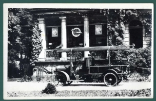 Auto - dobová fotografia