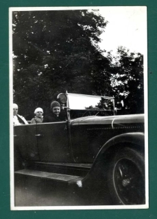 Auto - dobová fotografia