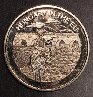 100 Lír 2004