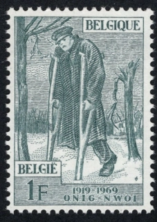 1567