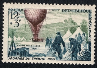 1043