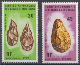0082-83