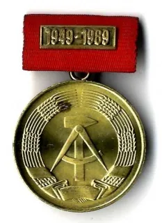 Medaila za zásluhy o Nemeckú demokratickú republiku 1949 - 1989