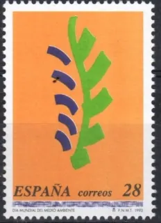 3121