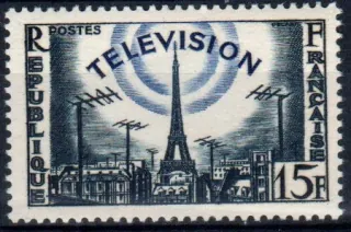 1047
