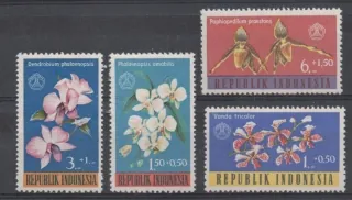 0376-0379 Kvety