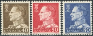 0428-0430 x