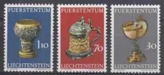 0587-0589 **