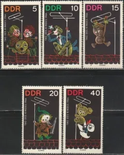 1025-1029