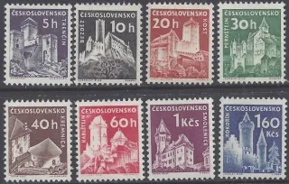 1101-1108** Hrady a zámky