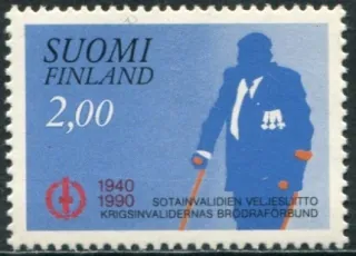 1104