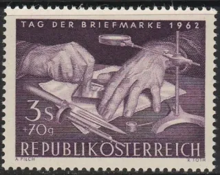 1158**
