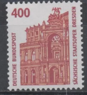 1562