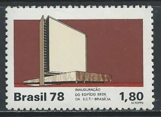 1657