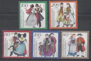 1757-1761