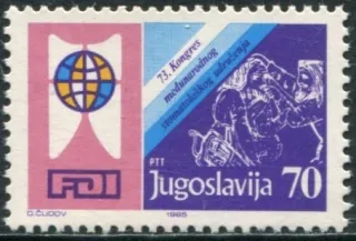 2125