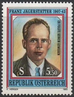 2135**