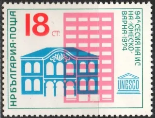 2353