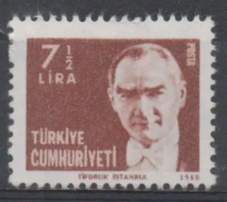 2572