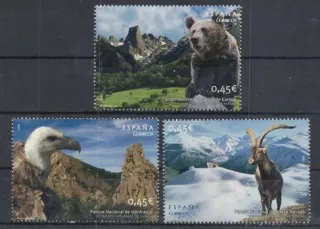 4522-4524 Fauna