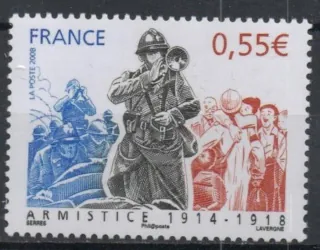 4562