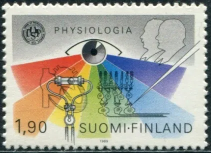 1073