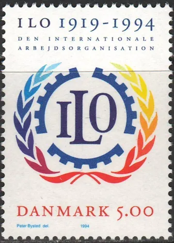 1085